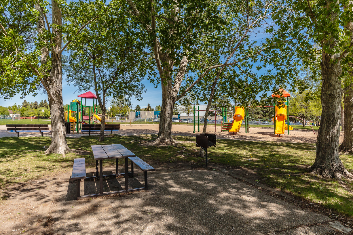 Wildwood Park is located in the Wildwood neighborhood of Saskatoon.